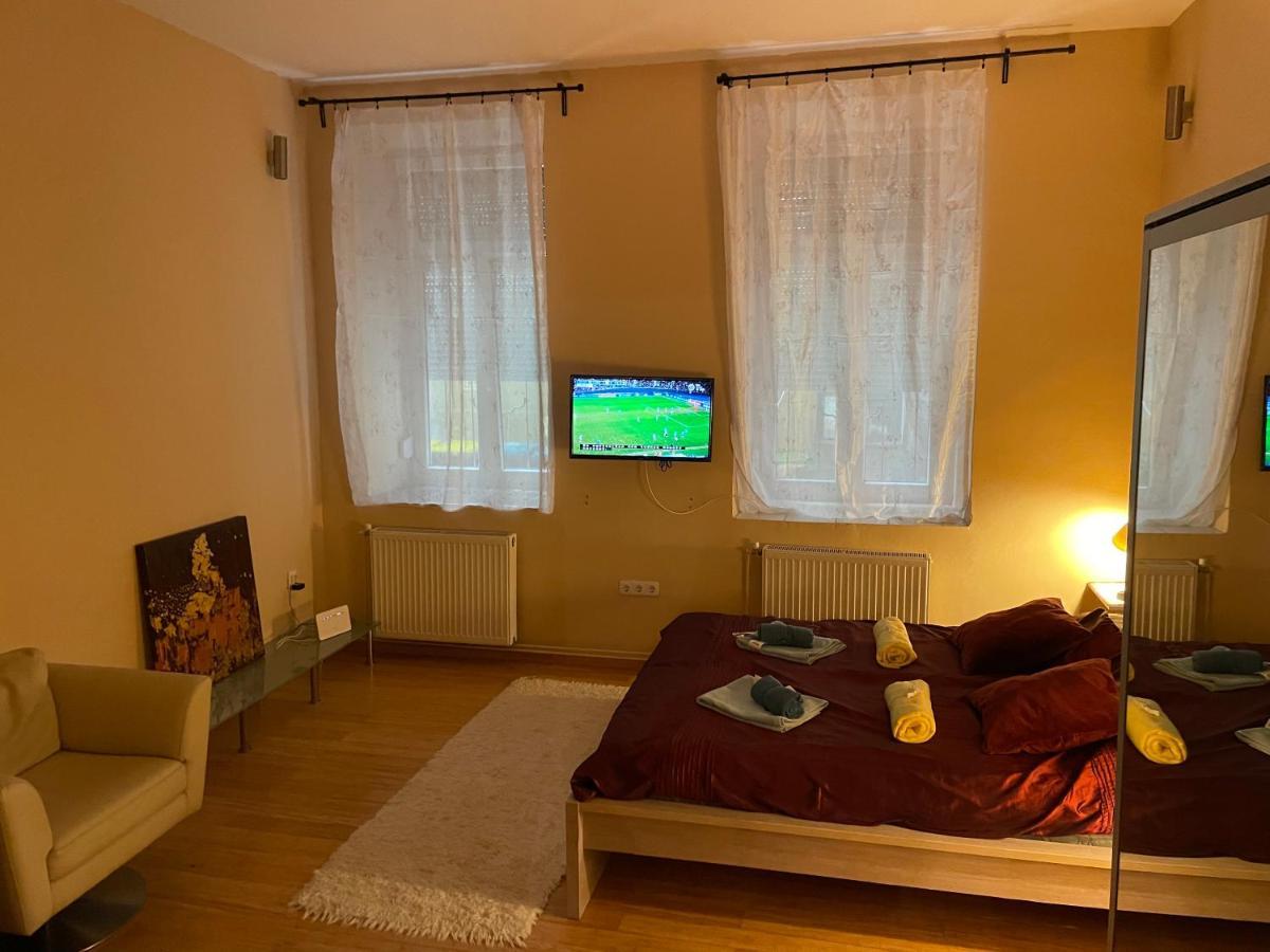 Budapest Clark Apartman ** Apartment Exterior foto