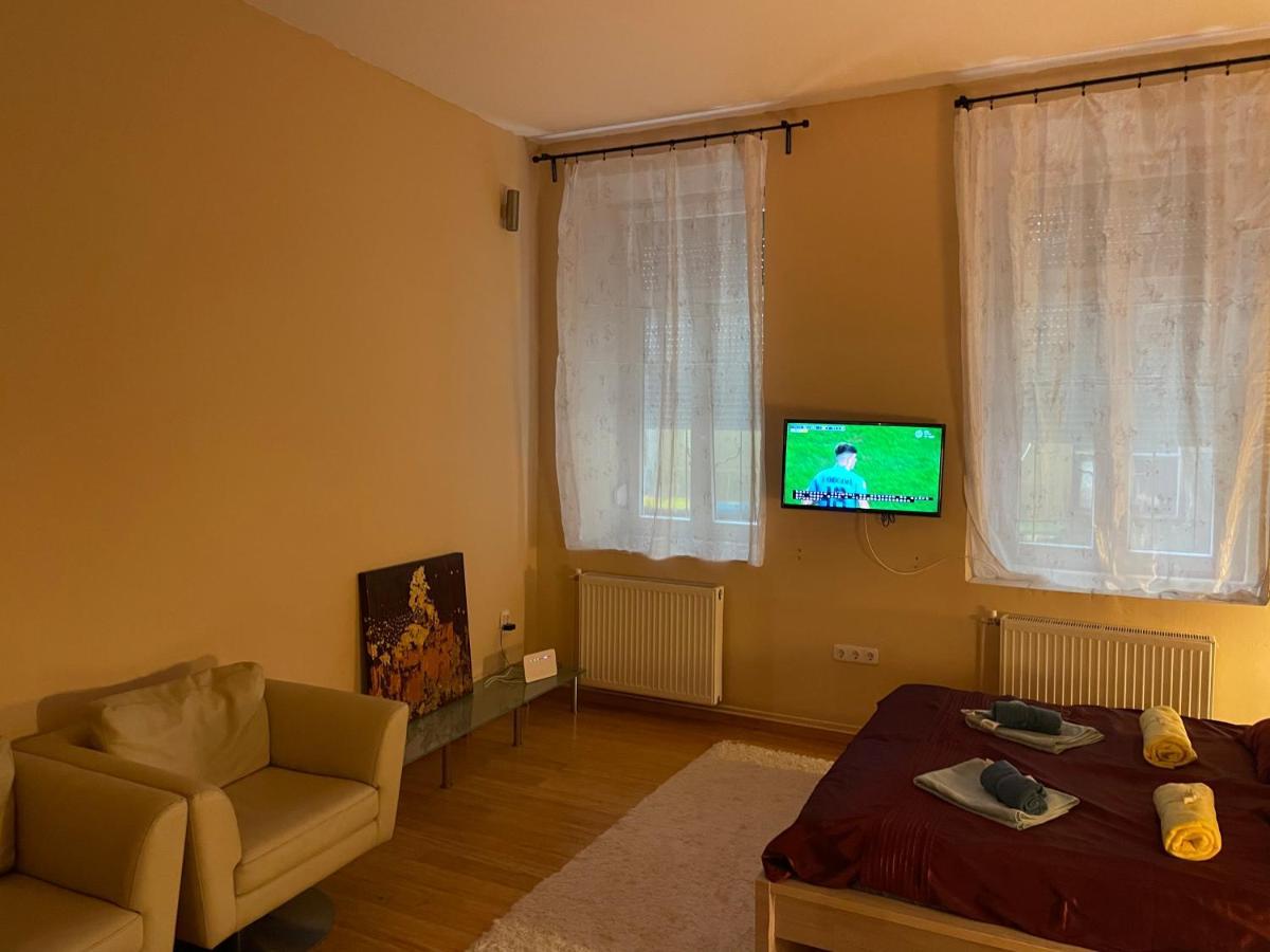 Budapest Clark Apartman ** Apartment Exterior foto